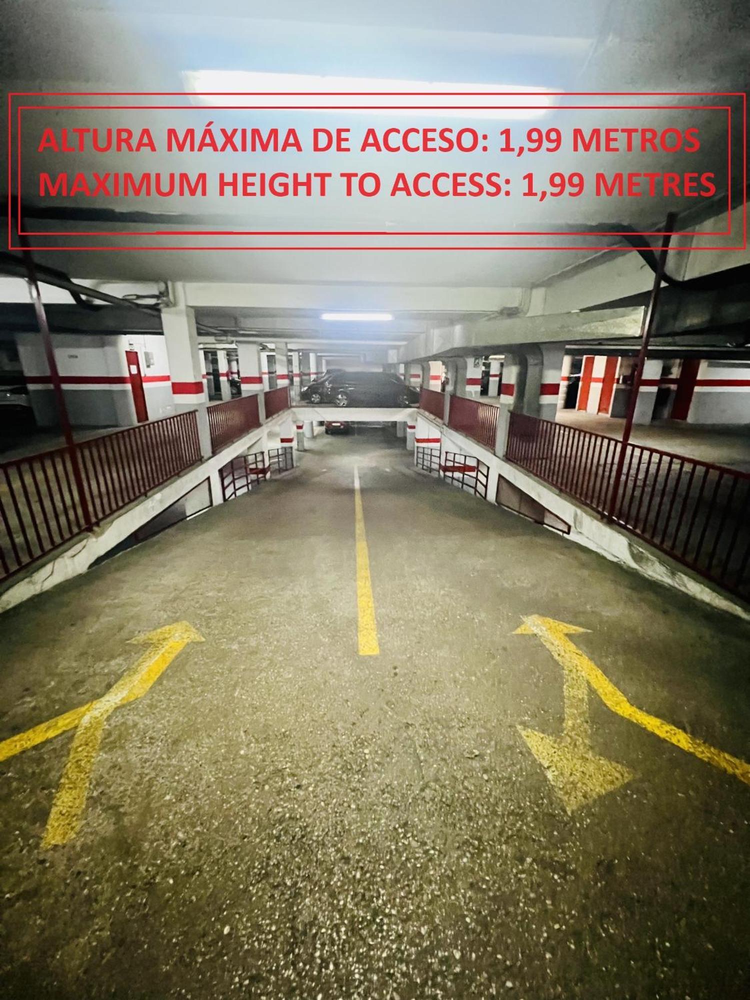 A Orillas Del Pilar Con Parking Saragossa Zewnętrze zdjęcie